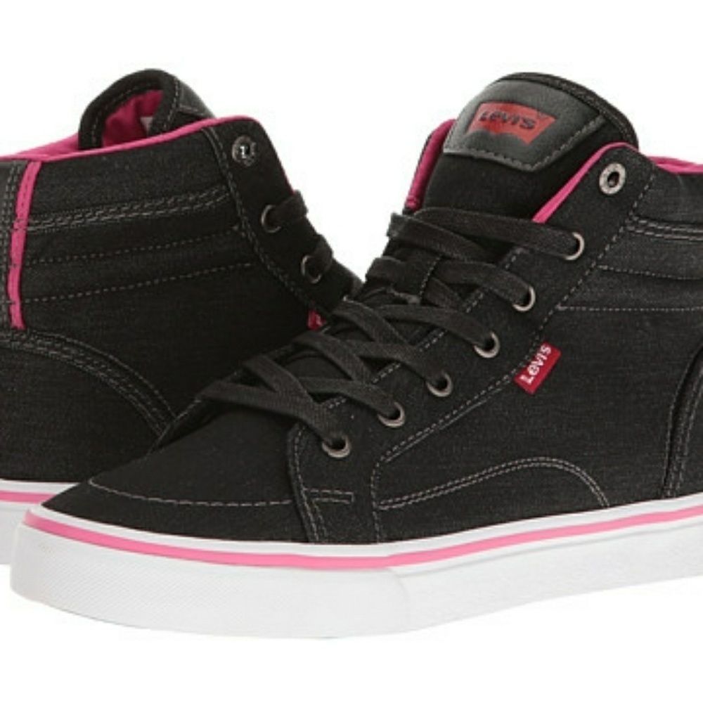 Nwot Levis Ashbury Denim Sneaker